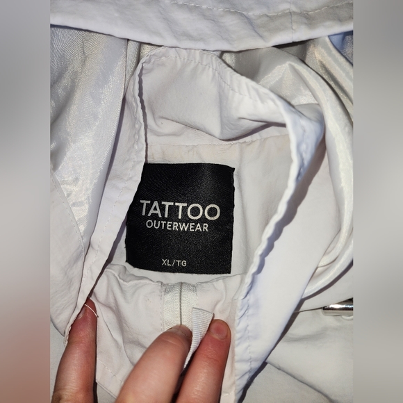 Tattoo Cropped Windbreaker - Picture 2 of 2